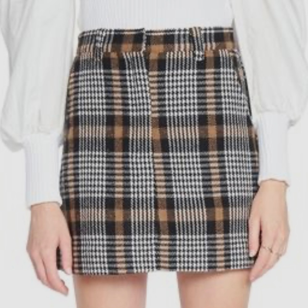 En Saison Black and White Mini Pencil Skirt